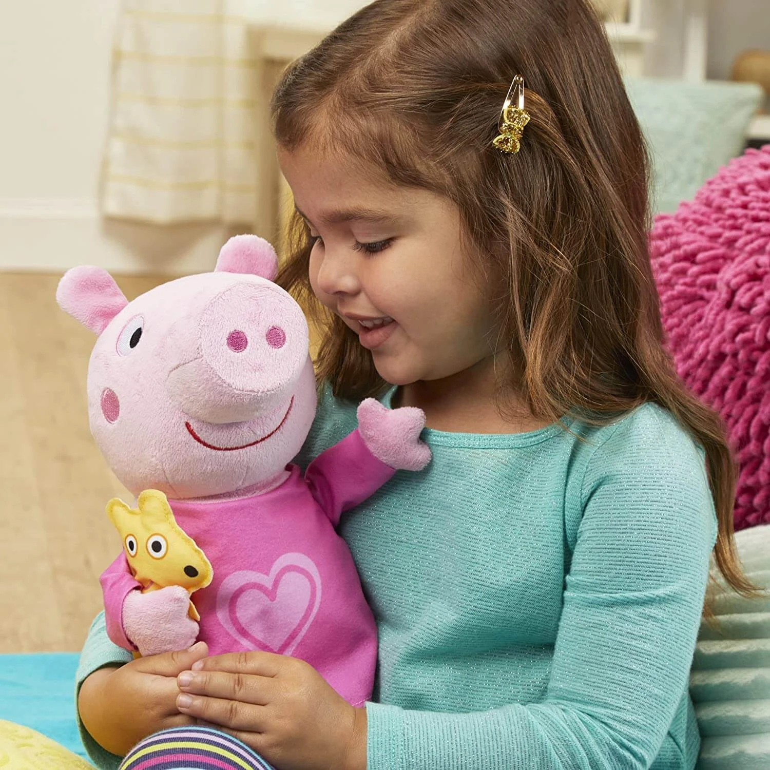 Peppa Pig Peppa's Bedtime Lullabies Interactive Soft Toy 28cm 5 Peppa Pig Peppa's Bedtime Lullabies Interactive Soft Toy 28cm - Image 3